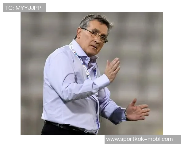 国足主帅职位吸引中外教练热情应聘60人报名10人进入面试环节